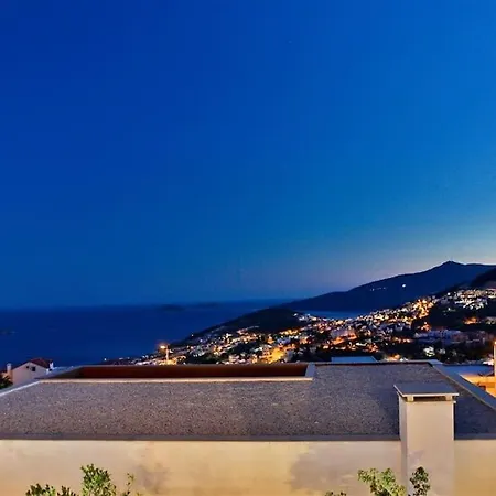 Hotell Duygu Kalkan *