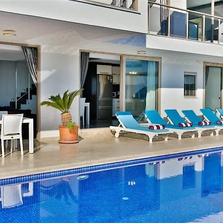 Duygu Kalkan *