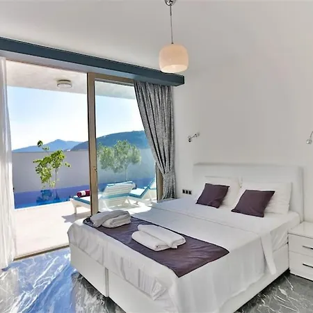 Hotell Duygu Kalkan *